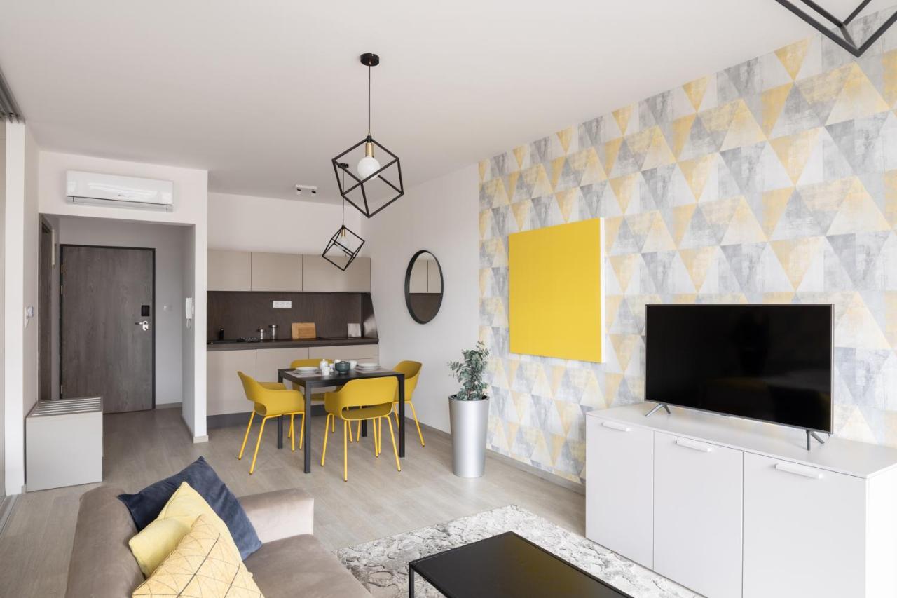 Parizs Garden Hotel